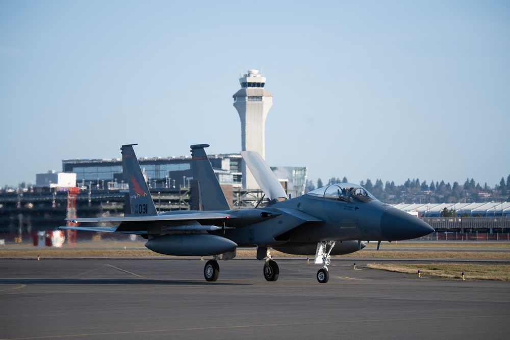 123rd Fighter Squadron conducts morning sortie