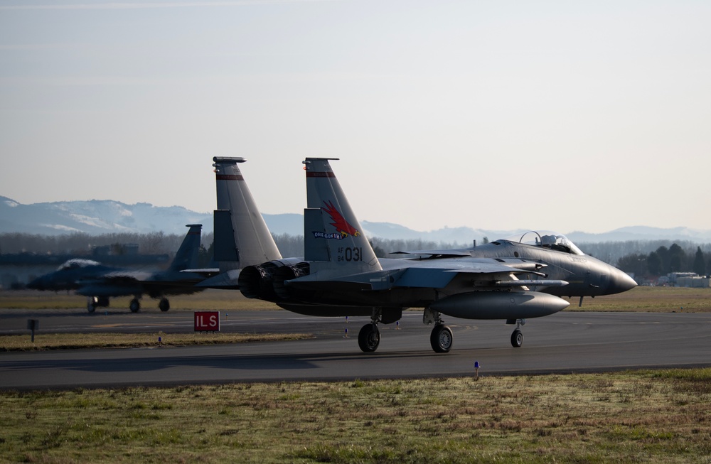 123rd Fighter Squadron conducts morning sortie