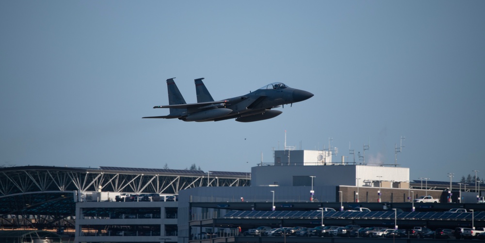 123rd Fighter Squadron conducts morning sortie