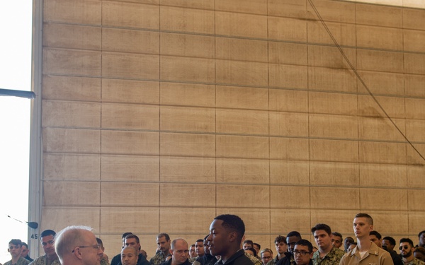 USFF Speaks to VP-8 Sailors