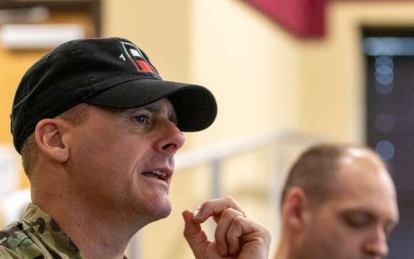Kentucky Guardsman takes charge of active-duty division