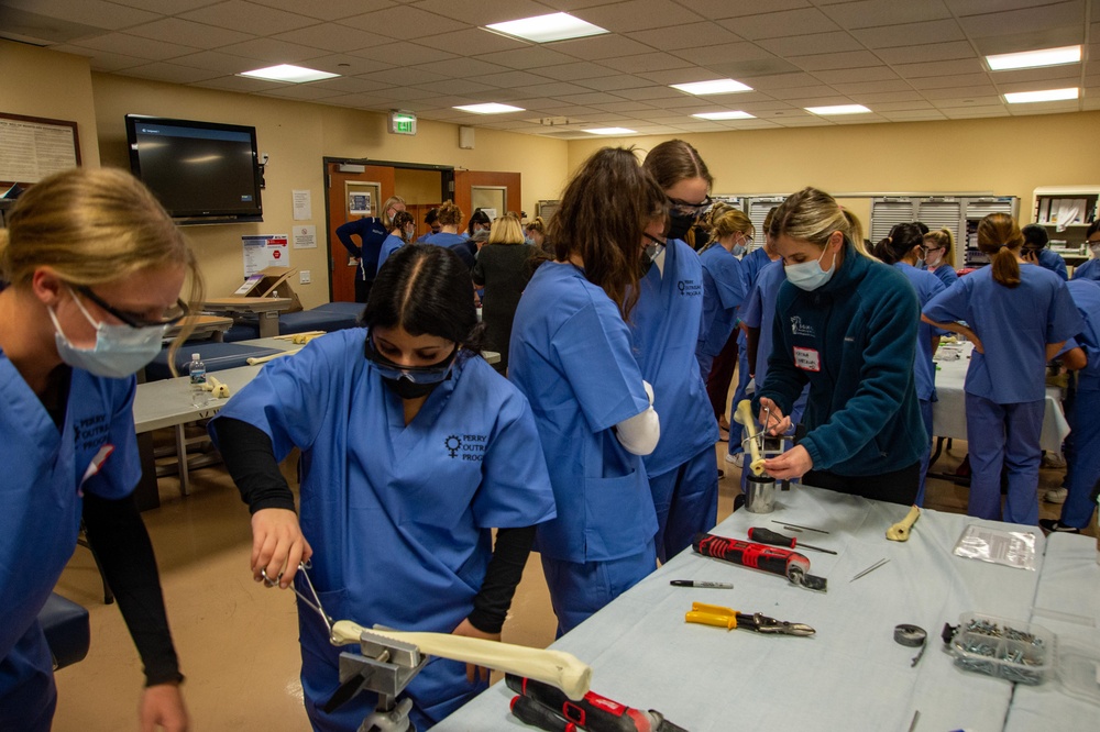 NMRTC San Diego hosts STEM event