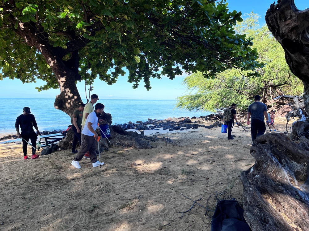 DVIDS - News - Soldiers Supports Community Beach Cleanup