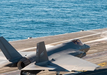 USS Carl Vinson (CVN70) Conducts Flight Operations