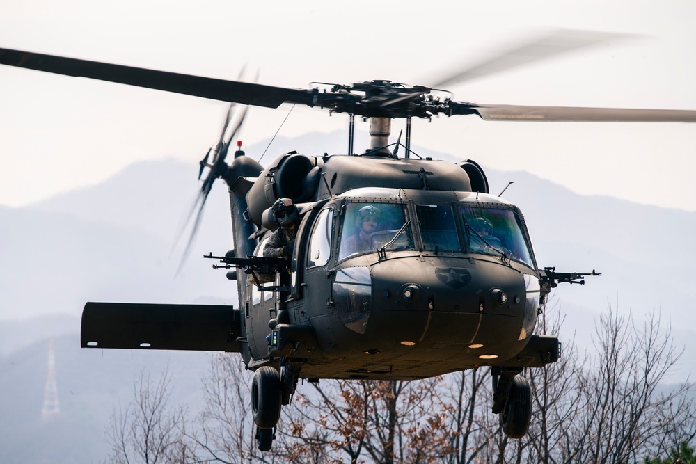 4-23 Infantry Conducts Air Assault During Exercise Warrior Shield