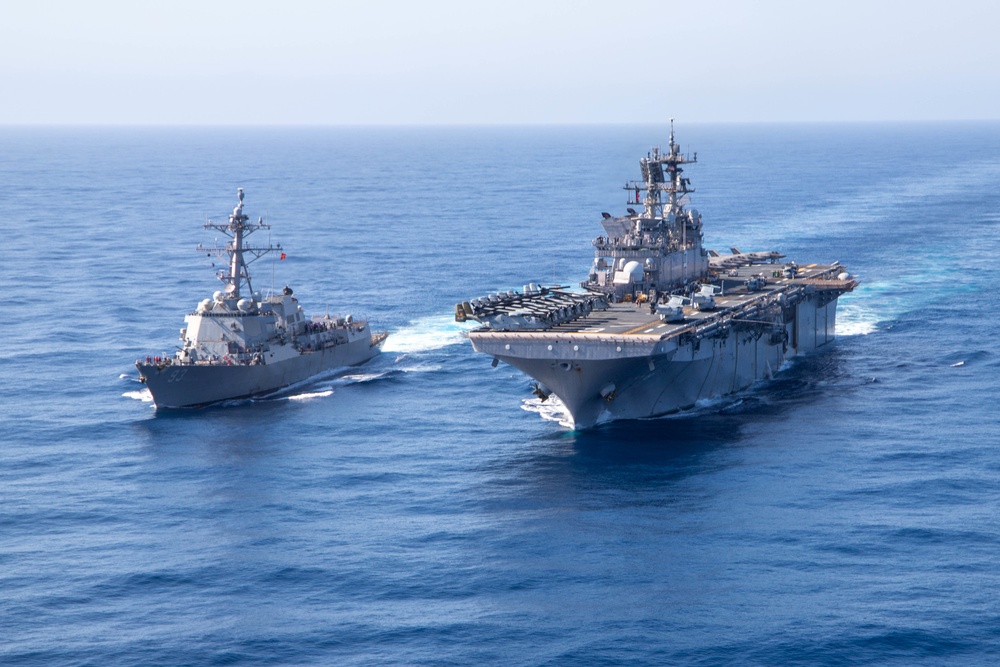 USS Makin Island and USS Chung Hoon PHOTOEX and RAS.