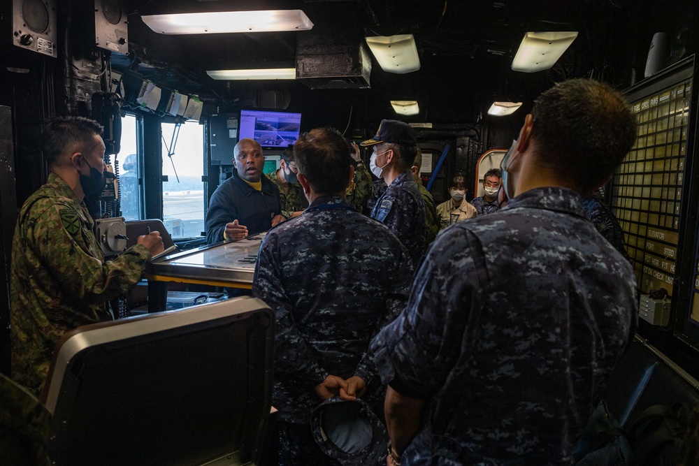 USS America (LHA 6) ARG and Japan Self-Defense Force Conduct Exericse Iron Fist.