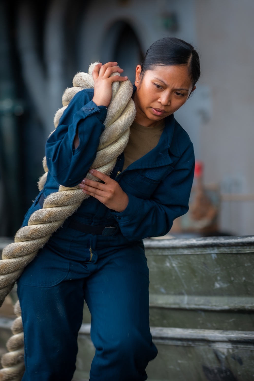 USS Carl Vinson (CVN70) Gets Underway