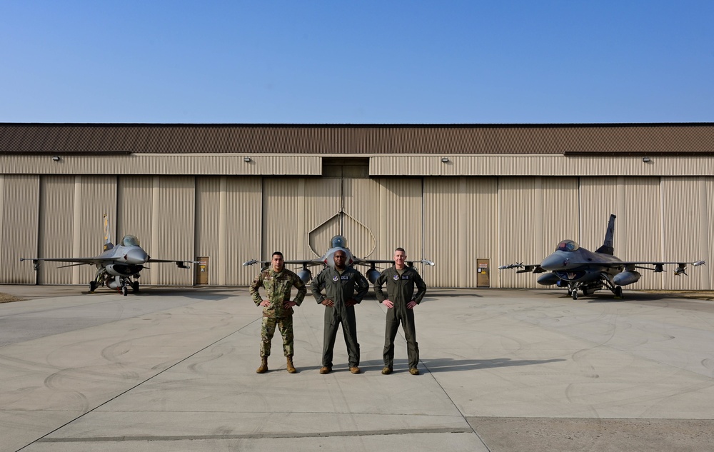 8th Fighter Wing Class of 2023 group photos