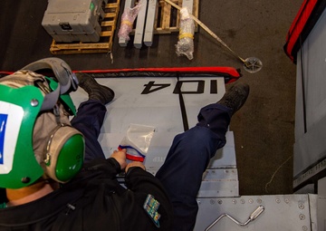 USS Carl Vinson (CVN 70) Sailors Conduct Maintenance
