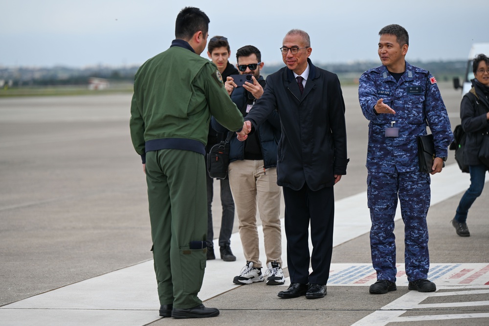 NATO partner Japan flies hundreds of tents and cargo to Türkiye