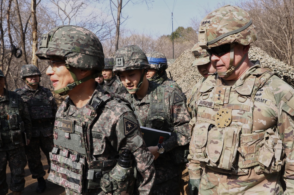 Republic of Korea army Chief of Staff visit to KCTC During Warrior Shield