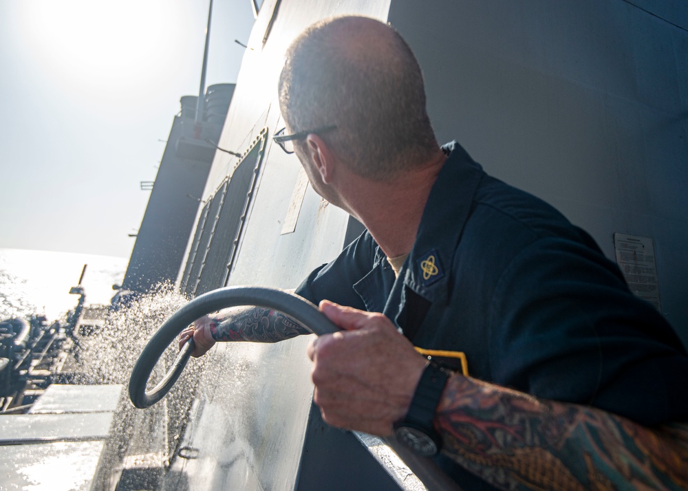 USS Paul Hamilton Freshwater Washdown