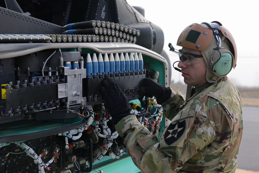 4-2 Attack Battalion Apache Gunnery During Exercise Warrior Shield