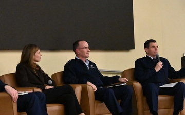Air Force leaders discuss Total Force Integration during Symposium
