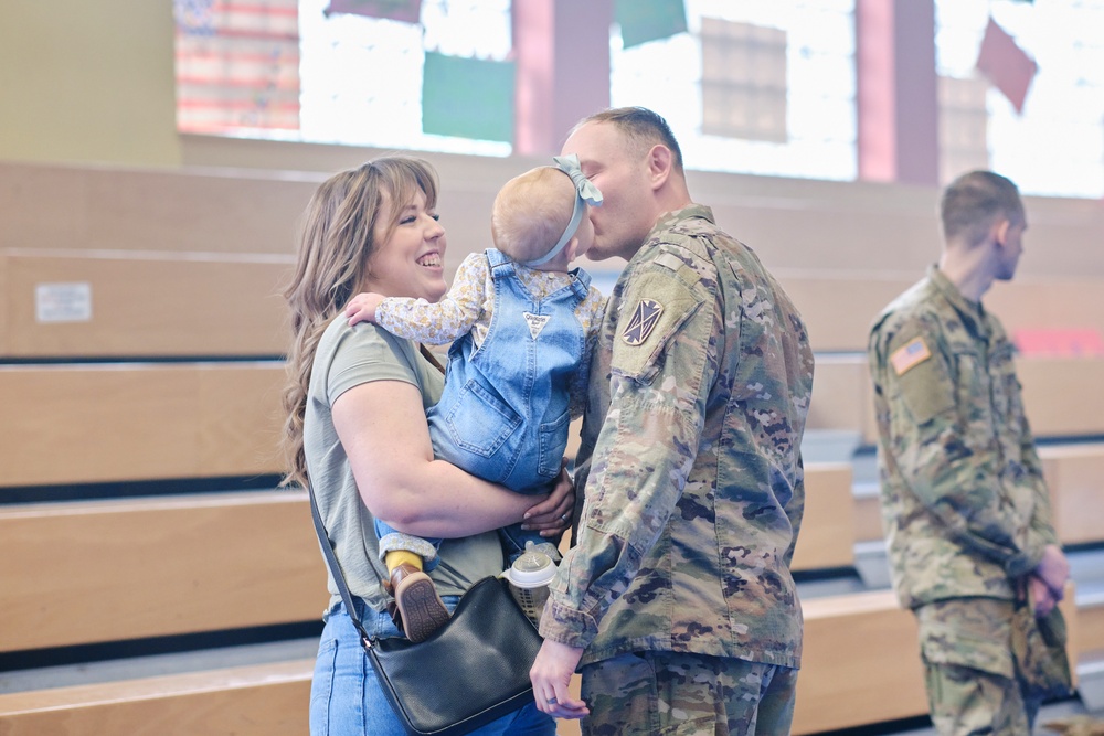 Bravo Battery, 5th Battalion, 7th Air Defense Artillery air defenders return to Baumholder after deployment