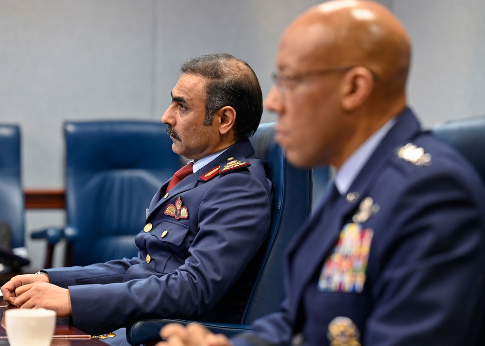 CSAF Brown gift exchange with Qatar Maj. Gen. Al-Mannai