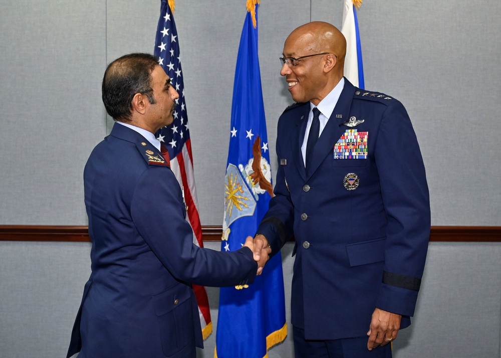 CSAF Brown gift exchange with Qatar Maj. Gen. Al-Mannai