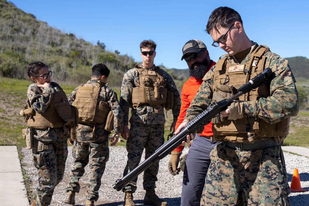1st Supply Battalion Conducts Shotgun qualification for range coaches