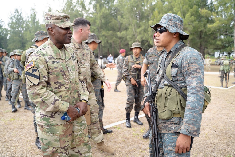 Arkansas Army National Guard Commander and USSOUTHCOM J79 Director Visit Infantry Brigade to Emphasize Collaborative Training Efforts.