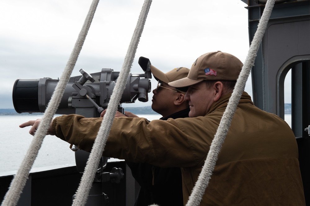USS Carl Vinson (CVN 70) Performs a Precision Anchorage