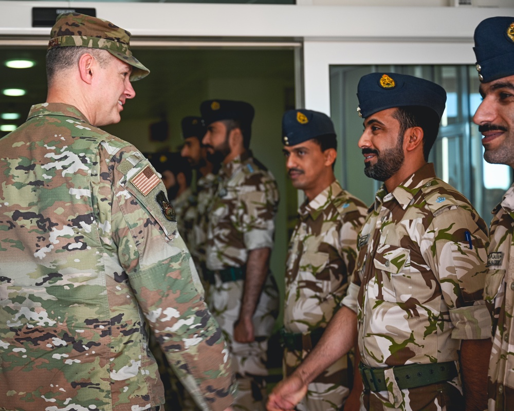 AFCENT Commander Meets With Royal Air Force of Oman Leaders