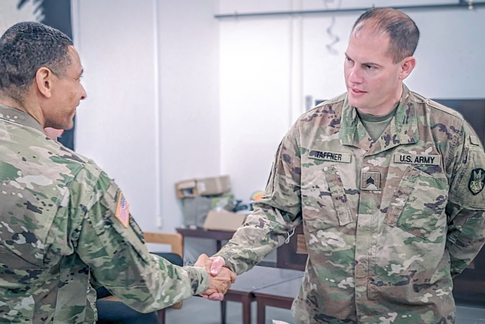 10TH AAMDC commanding general visits 13th MDB in Israel