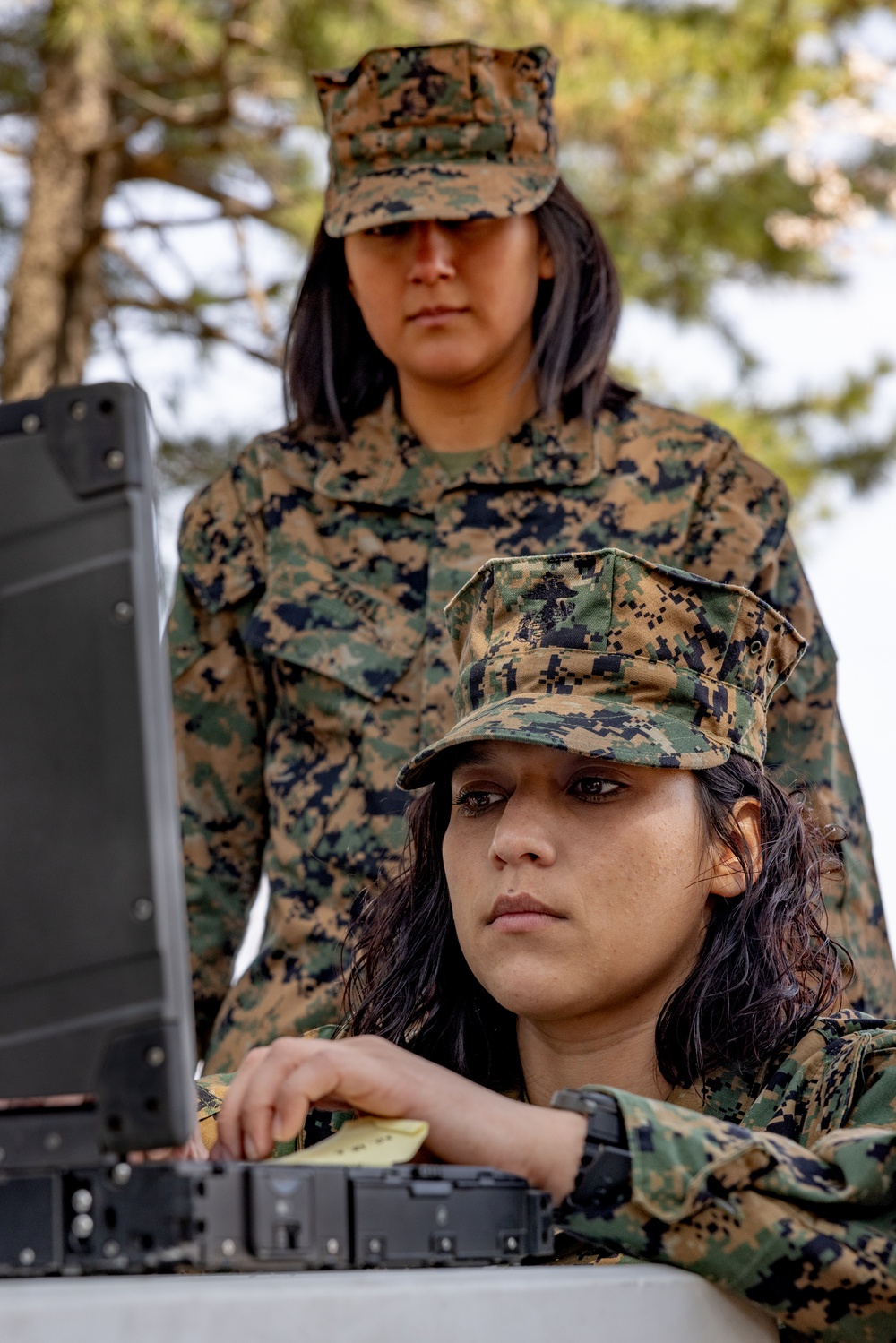 ROK-US Marines bridge communication systems