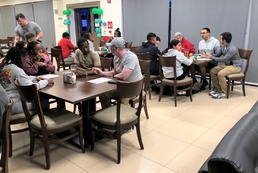 USO Visits Sinai Soldiers