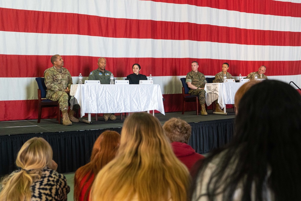 Cobb Youth Leadership visits Dobbins Air Reserve Base