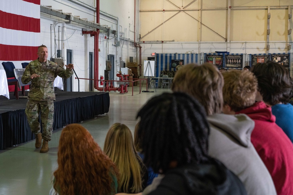 Cobb Youth Leadership visits Dobbins Air Reserve Base