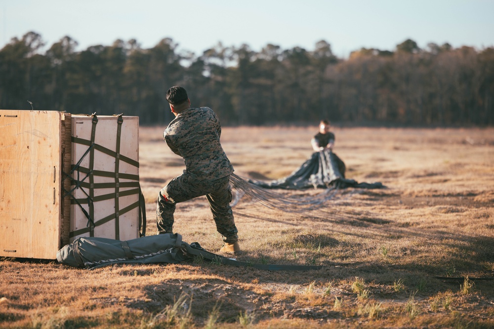 26 MEU Conducts Supply Airdrop Training