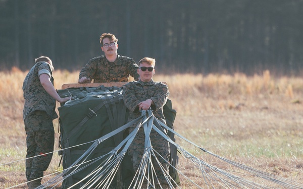 26 MEU Conducts Supply Airdrop Training