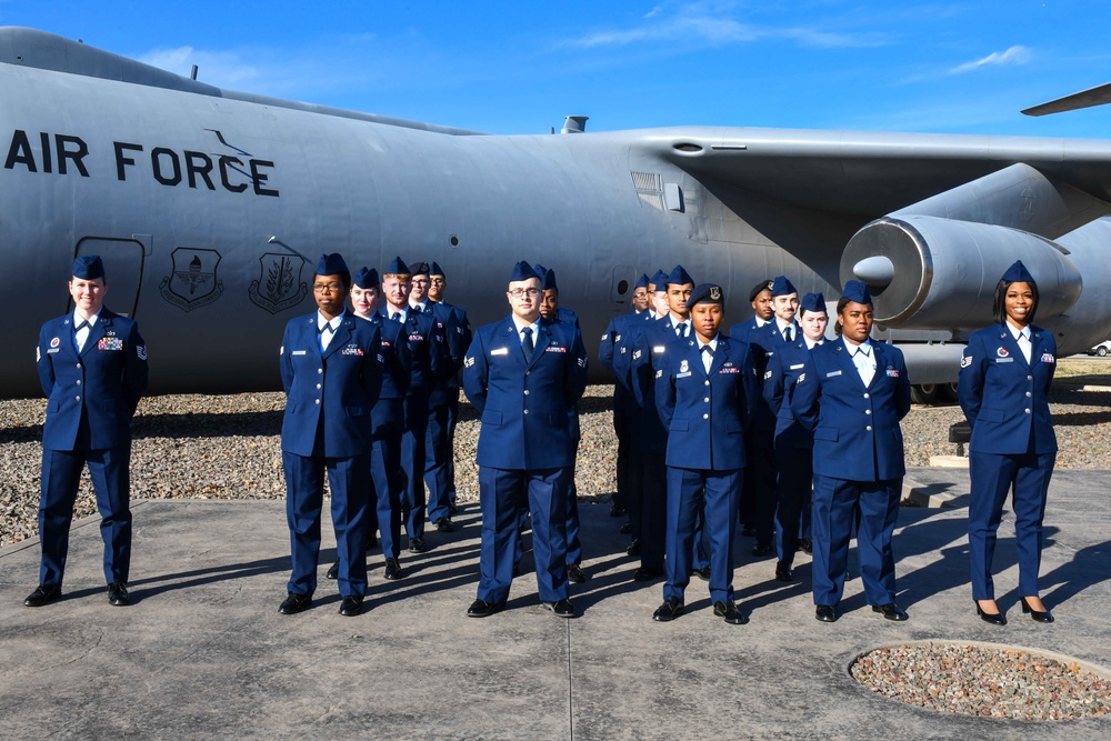 Altus Airmen develop supervisory skills during ALS