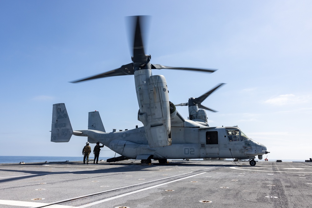 Dvids - Images - Vmm-163 Conducts Deck Landing Qualifications Aboard 