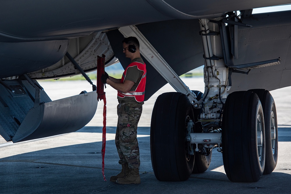 171st ARW Dominates Large-Scale Readiness Exercise