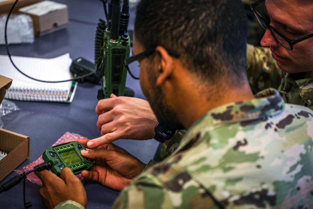 Paratroopers Train With Integrated Tactical Network Equipment