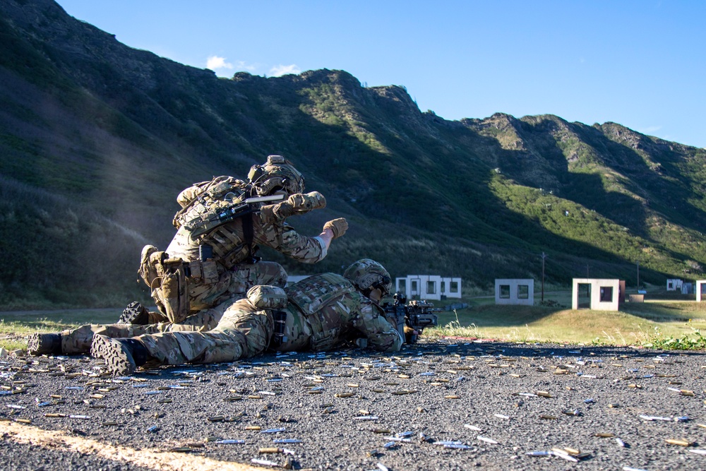 Army Rangers Train on Marine Corps Base Hawaii