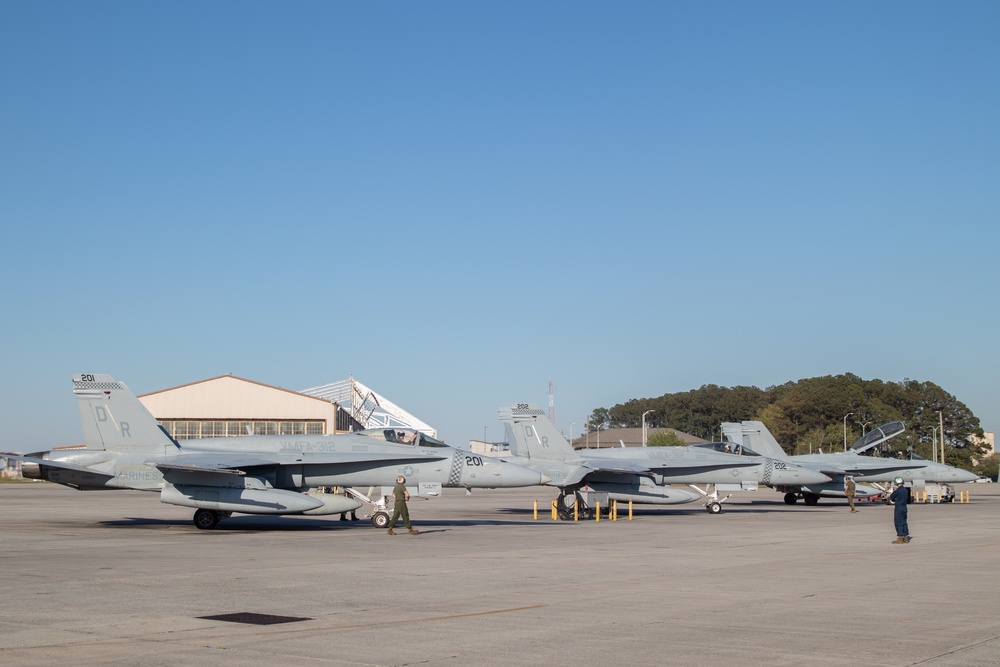 VMFA-312 returns from UDP