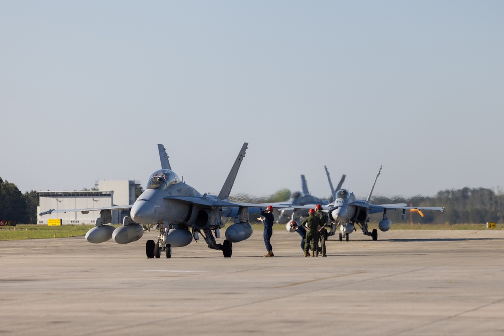 VMFA-312 returns from UDP