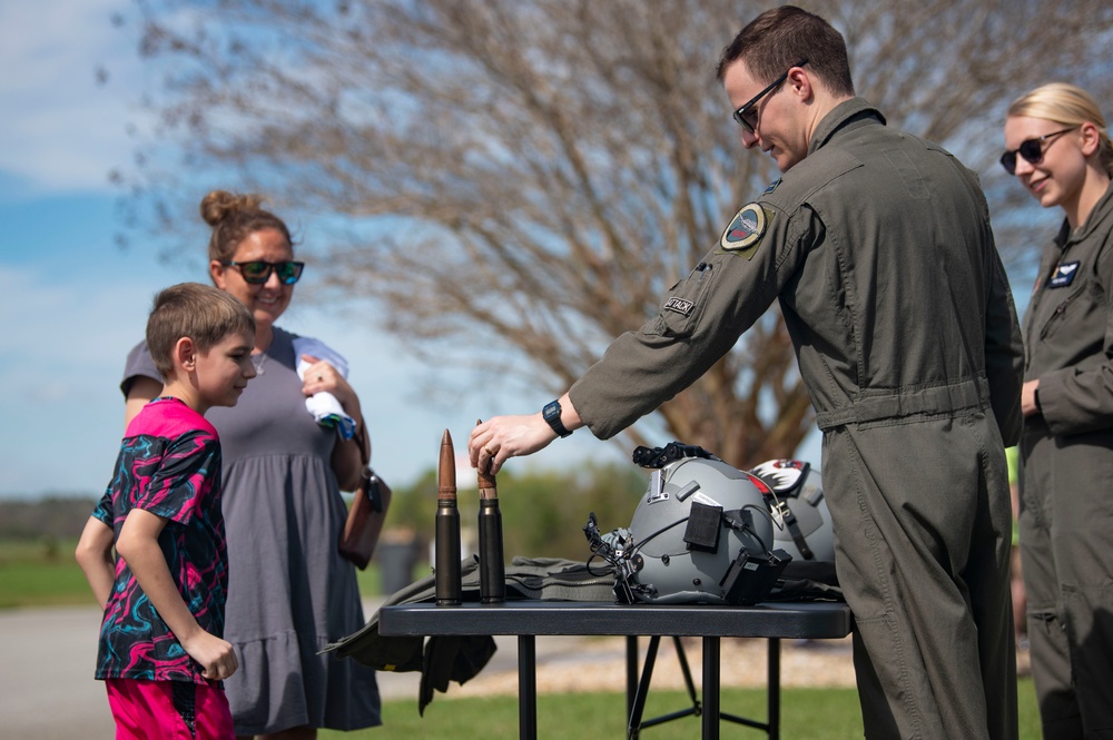 Moody Airmen support youth aviation event