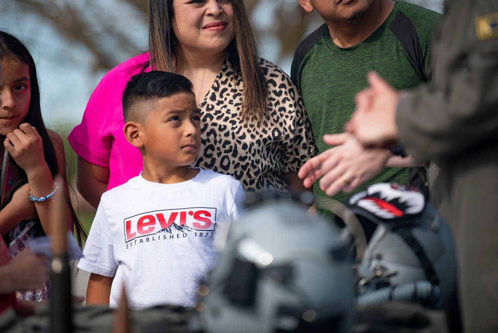 Moody Airmen support youth aviation event