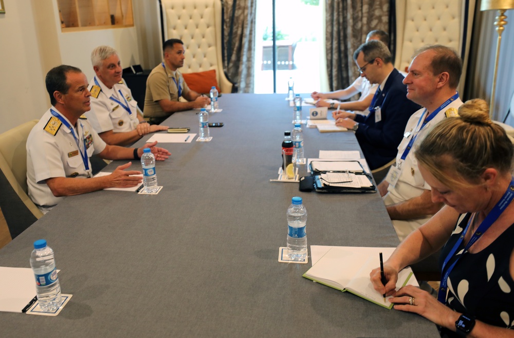 U.S. Navy &amp; Brazilian Navy Bilateral Talks during AMFS