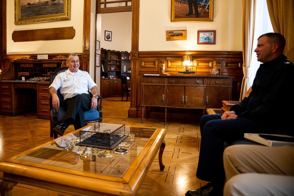 Chilean Navy hosts Coast Guard Cutter Polar Star commanding officer at First Naval Zone Headquarters building