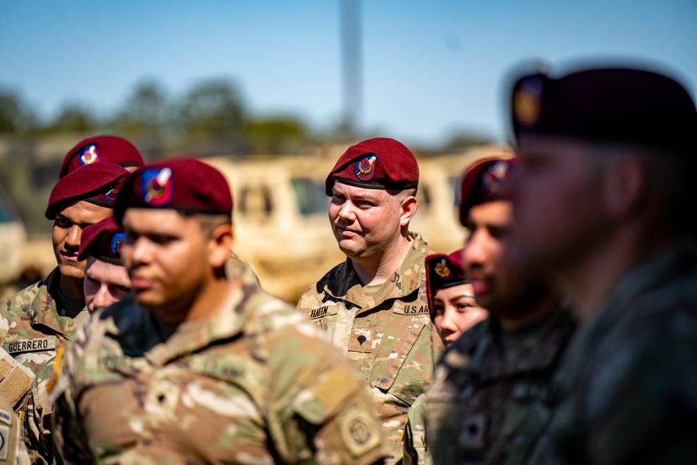 DVIDS - Images - AA9 Coins Outstanding DSSB Paratroopers [Image 24 of 64]