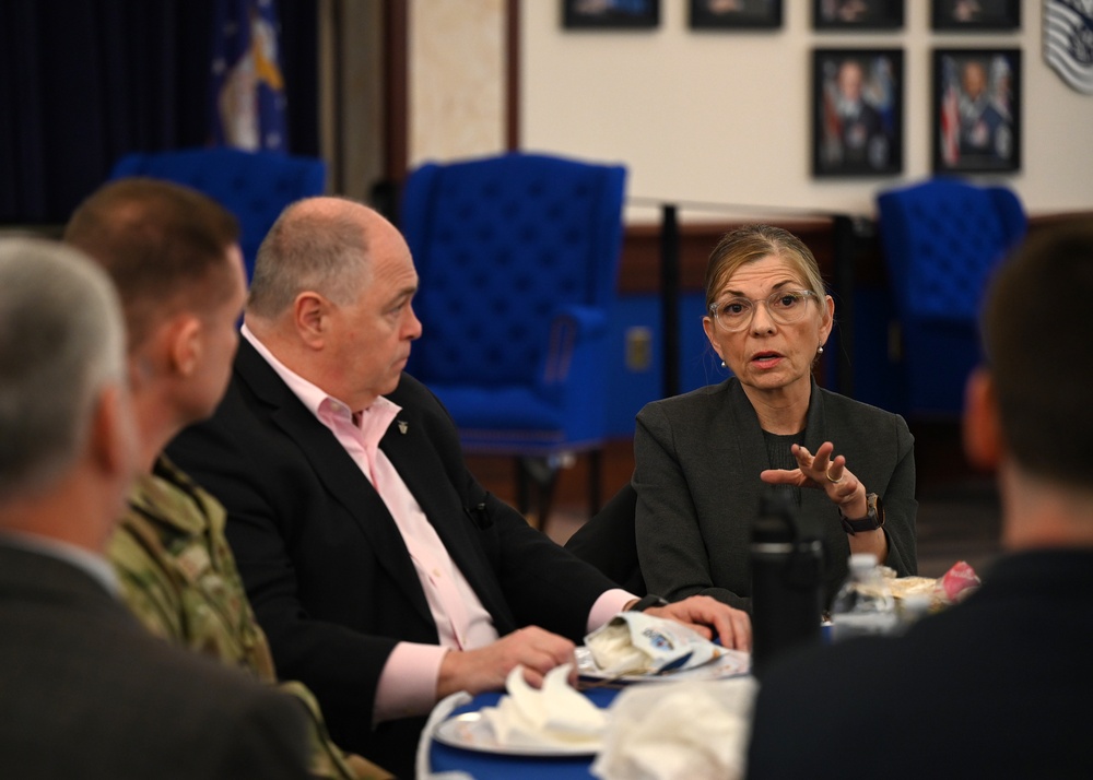 Watern meets with AFLCMC-Hanscom senior leaders