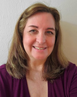 FBI Director Recognizes DCSA Senior Industrial Security Representative for ‘Exceptional Service’