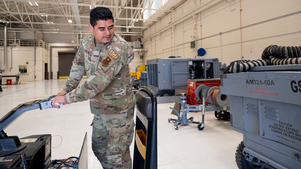 Holloman AGE flight brings power to the flightline