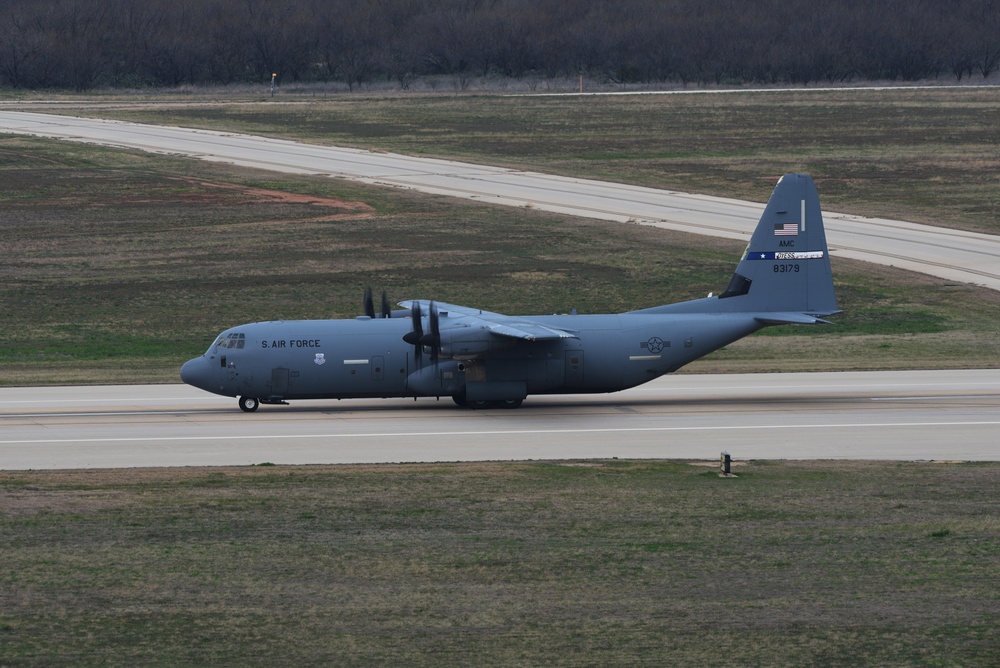 Portions of Dyess B-1, C-130 fleets relocate in advance of potential storm