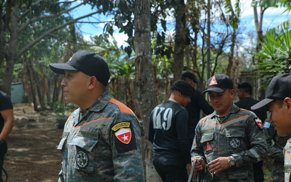 Green Berets teach Guatemalan partners K-9 Handling skills